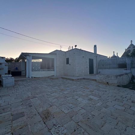 Trullo Le Tre Sorelle Cisternino Exterior photo