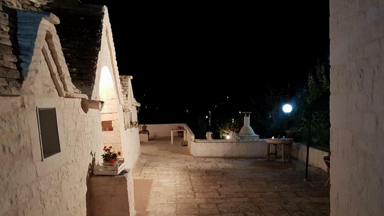 Trullo Le Tre Sorelle Cisternino Exterior photo