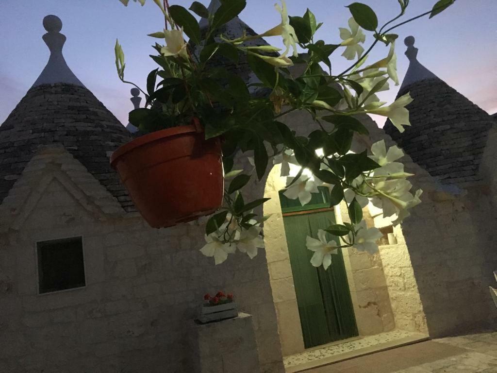 Trullo Le Tre Sorelle Cisternino Exterior photo